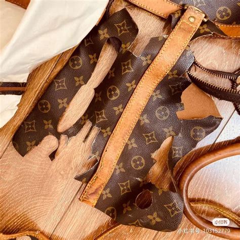 are louis vuitton lock all the same for their bags